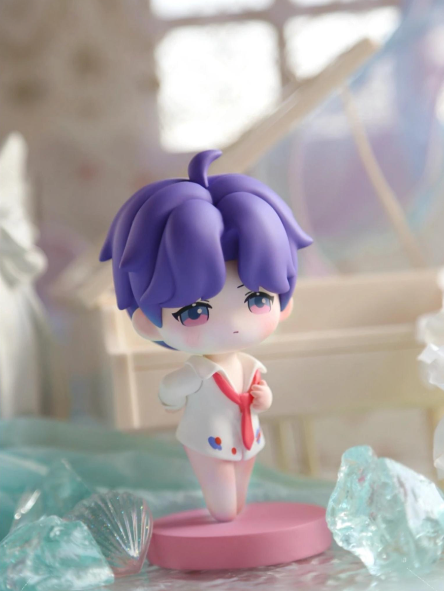 Love and Deepspace Sitting Chibi Figurine Collection